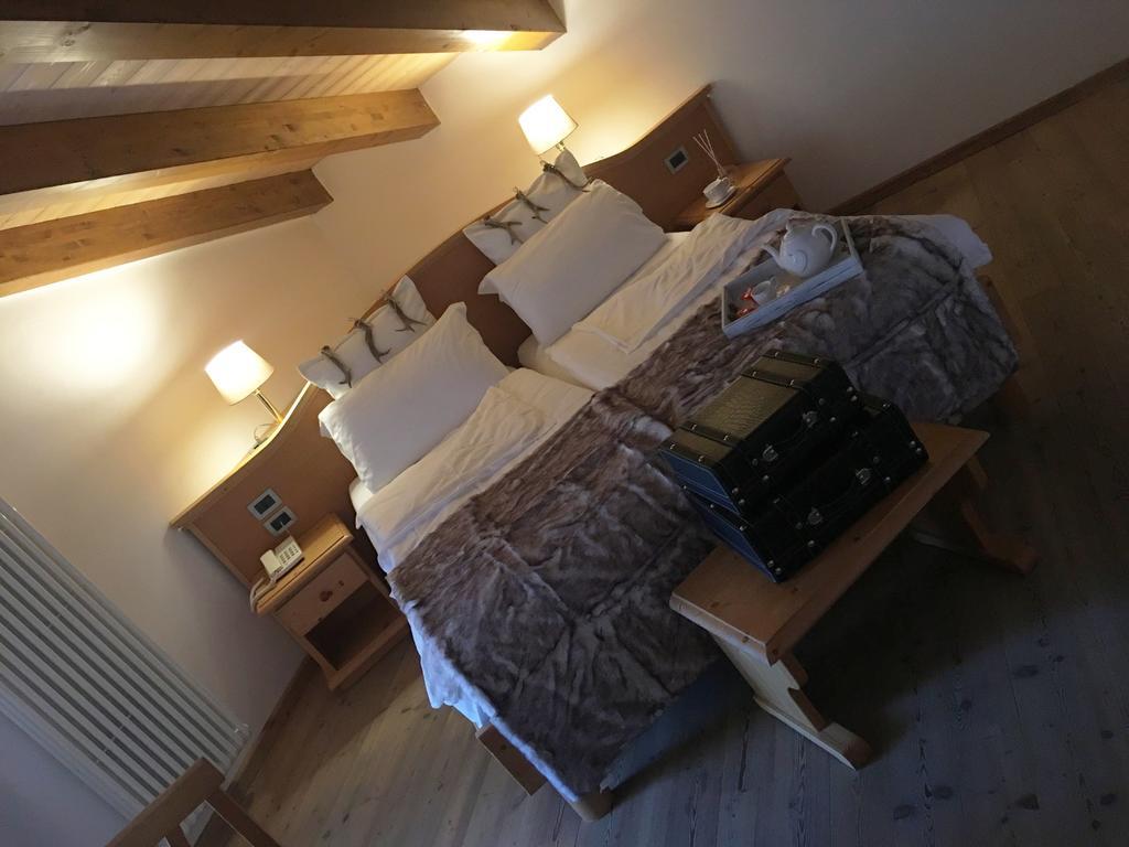 I Tre Magli Hotel Dimaro Exterior foto